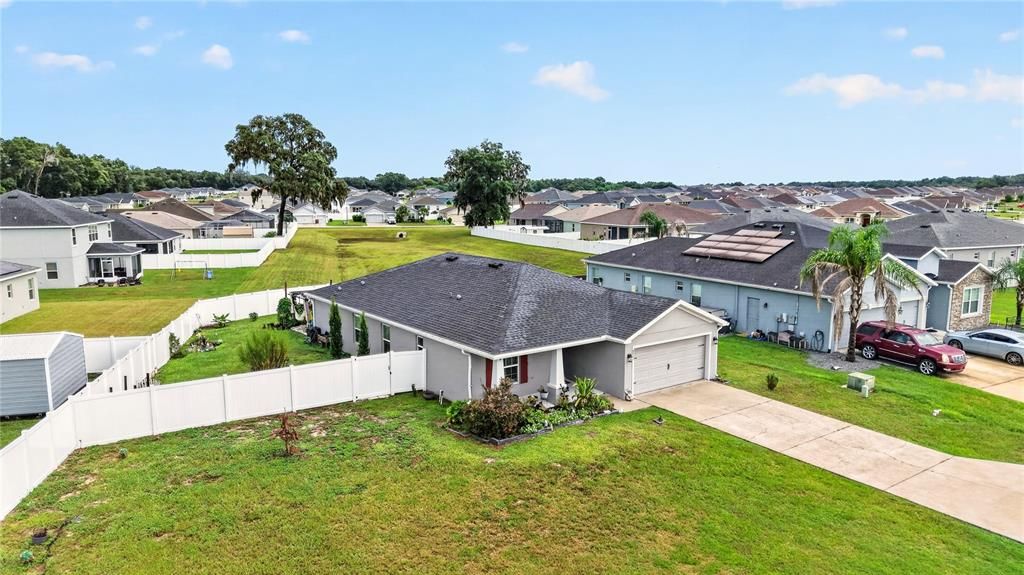 For Sale: $320,000 (4 beds, 2 baths, 1710 Square Feet)