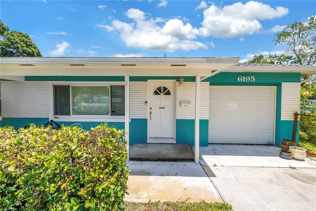 For Sale: $335,000 (3 beds, 1 baths, 1075 Square Feet)