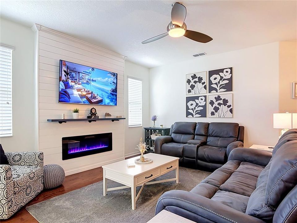 For Sale: $499,000 (3 beds, 2 baths, 2009 Square Feet)