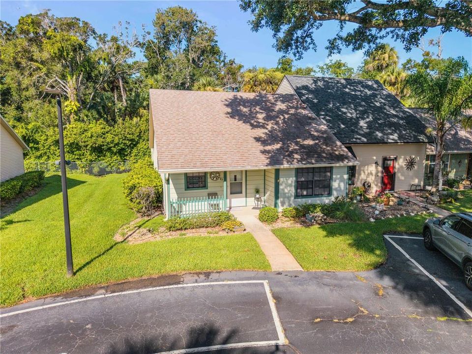For Sale: $229,000 (2 beds, 2 baths, 956 Square Feet)