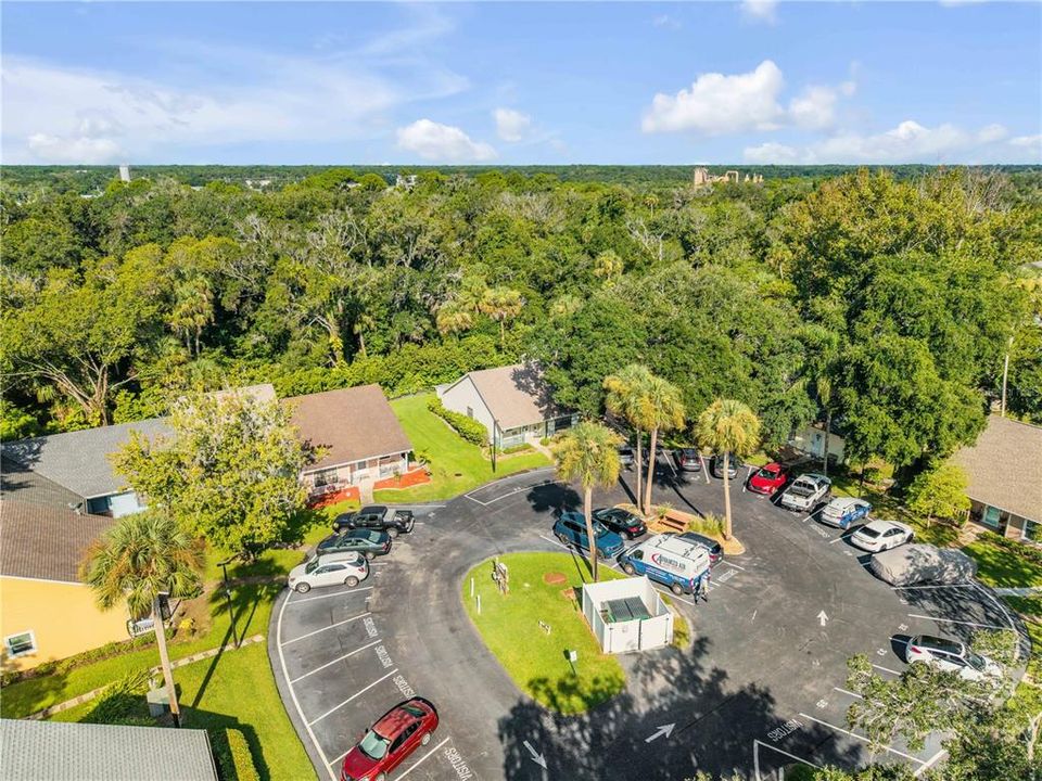 For Sale: $229,000 (2 beds, 2 baths, 956 Square Feet)