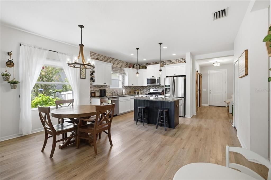 For Sale: $390,000 (3 beds, 2 baths, 1775 Square Feet)