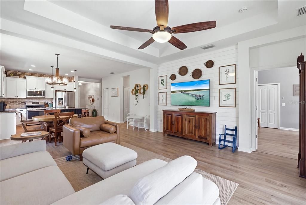 For Sale: $390,000 (3 beds, 2 baths, 1775 Square Feet)