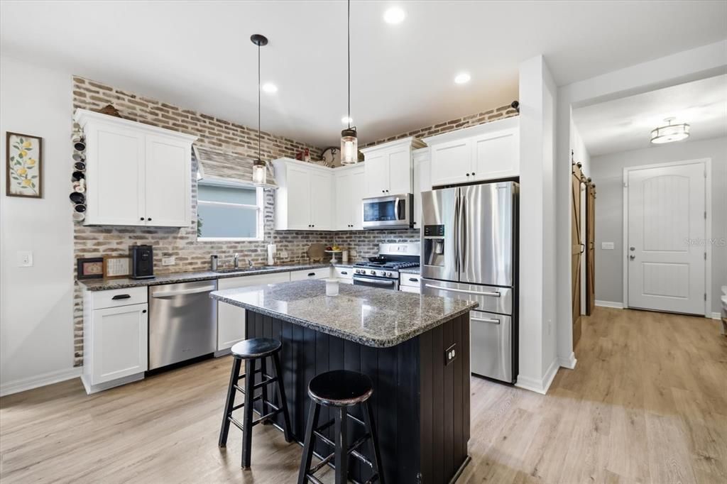 For Sale: $390,000 (3 beds, 2 baths, 1775 Square Feet)
