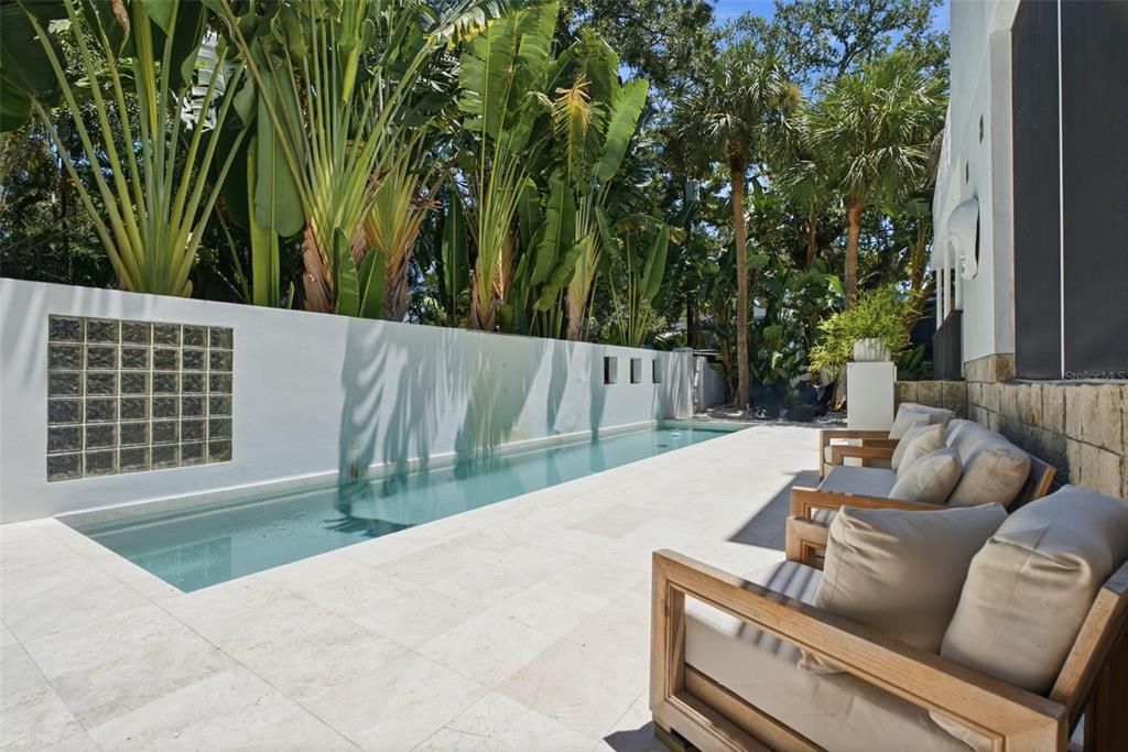 En Venta: $1,400,000 (3 camas, 3 baños, 2314 Pies cuadrados)