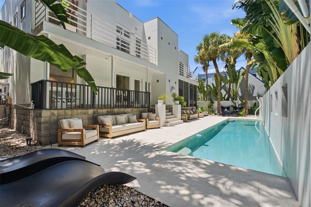 En Venta: $1,400,000 (3 camas, 3 baños, 2314 Pies cuadrados)
