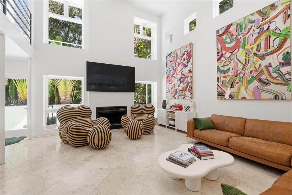 En Venta: $1,400,000 (3 camas, 3 baños, 2314 Pies cuadrados)