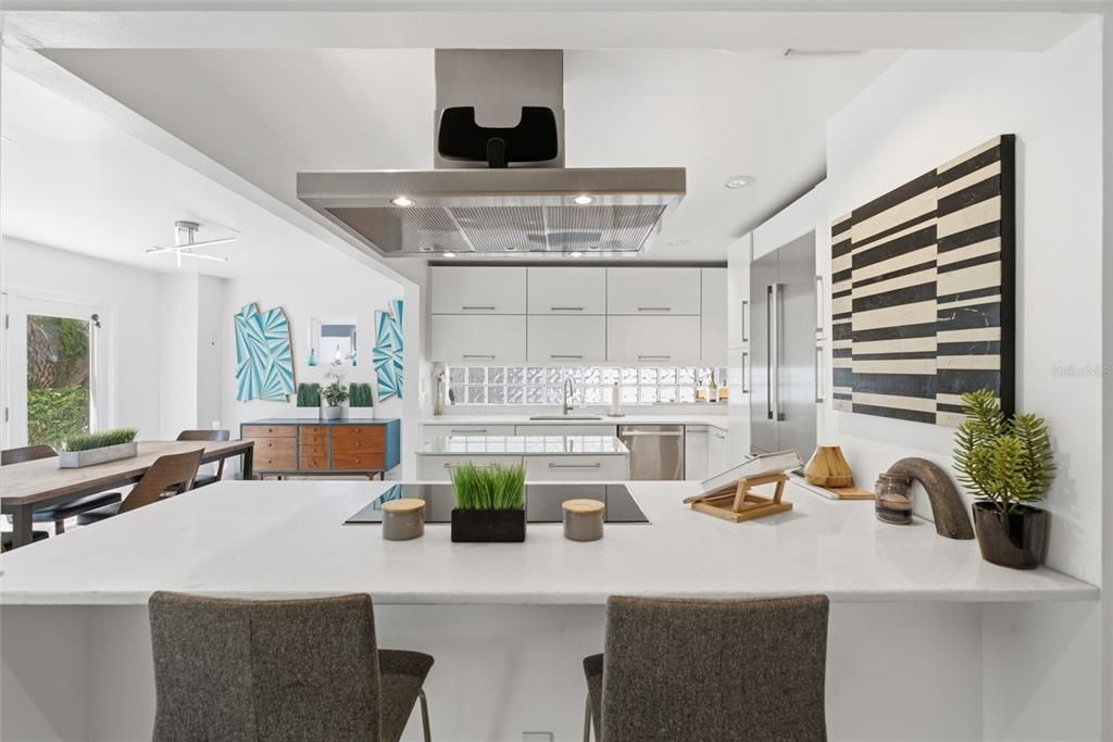 En Venta: $1,400,000 (3 camas, 3 baños, 2314 Pies cuadrados)