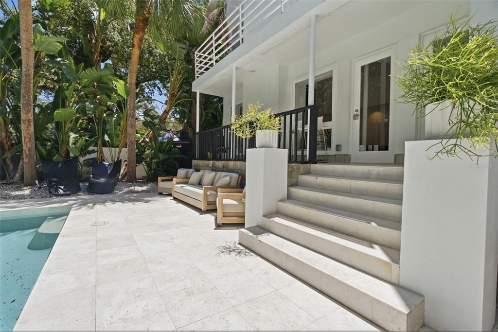 En Venta: $1,400,000 (3 camas, 3 baños, 2314 Pies cuadrados)