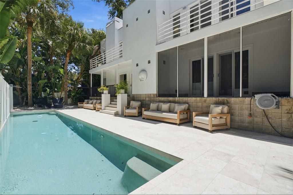 En Venta: $1,400,000 (3 camas, 3 baños, 2314 Pies cuadrados)