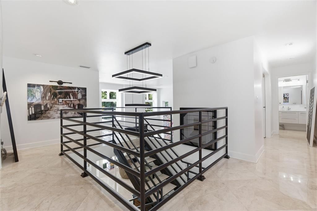 En Venta: $1,400,000 (3 camas, 3 baños, 2314 Pies cuadrados)
