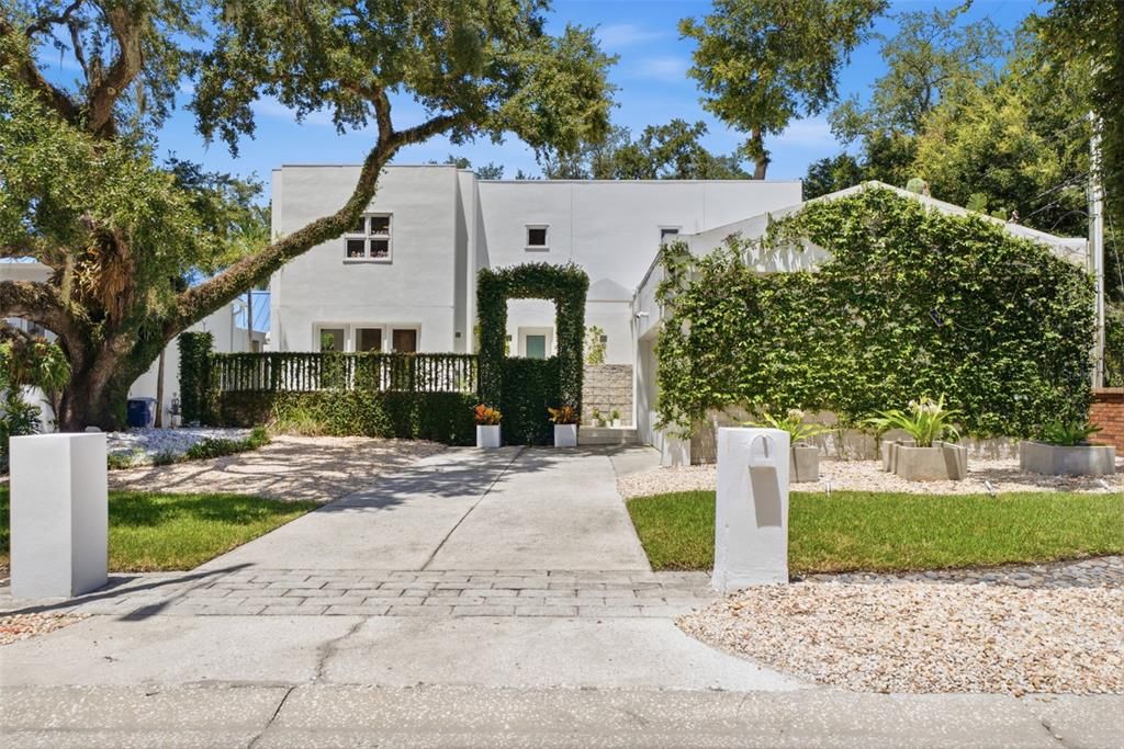 En Venta: $1,400,000 (3 camas, 3 baños, 2314 Pies cuadrados)