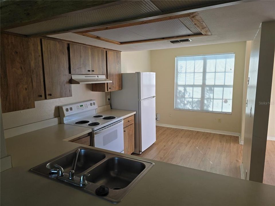For Rent: $1,450 (2 beds, 2 baths, 1136 Square Feet)