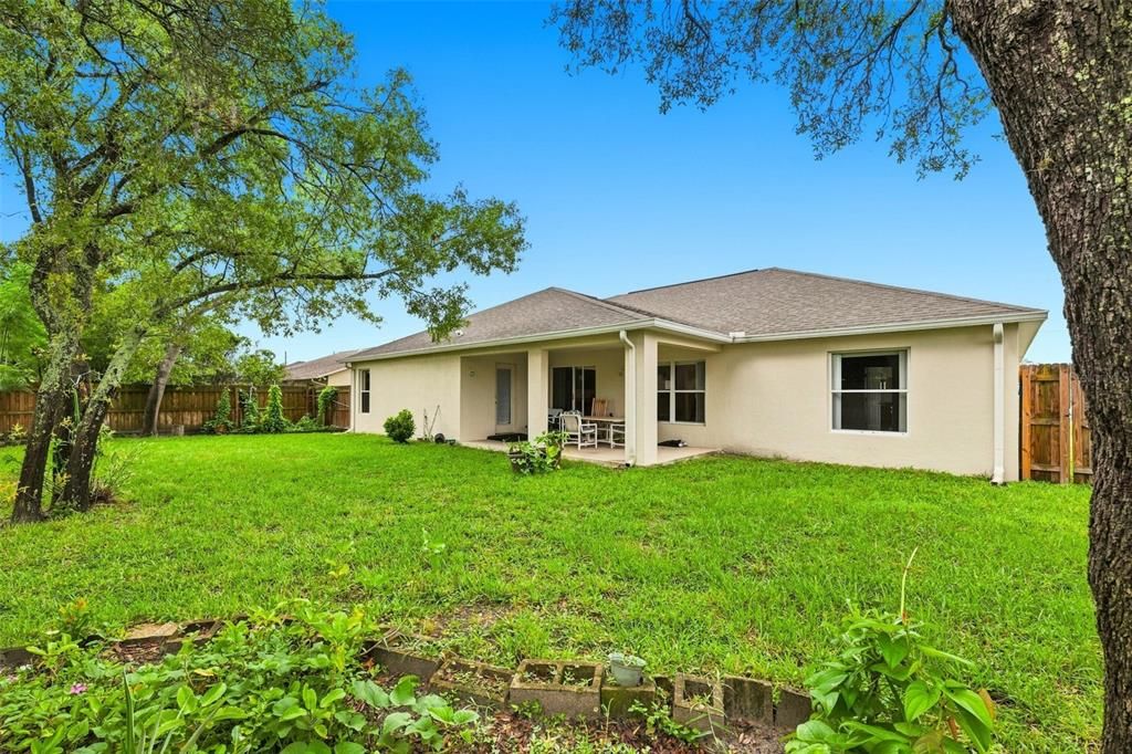 For Sale: $360,000 (4 beds, 2 baths, 2239 Square Feet)