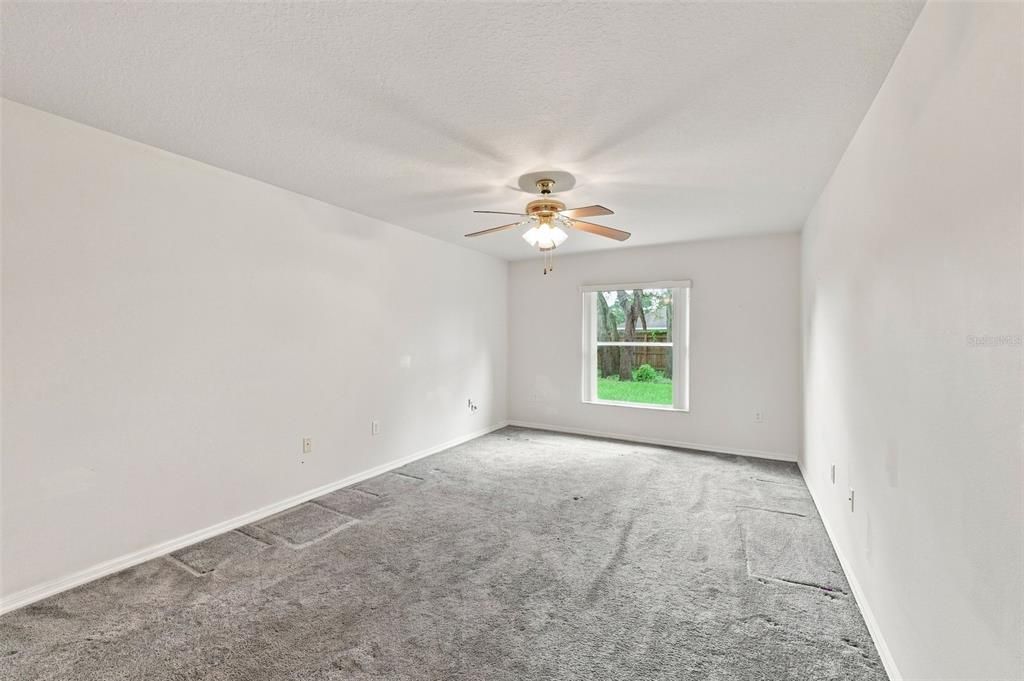 For Sale: $360,000 (4 beds, 2 baths, 2239 Square Feet)