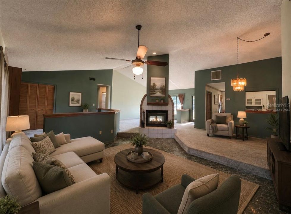 En Venta: $245,000 (3 camas, 2 baños, 1876 Pies cuadrados)