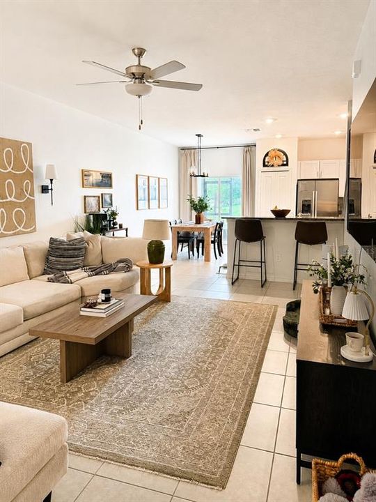 For Rent: $2,200 (3 beds, 2 baths, 1634 Square Feet)