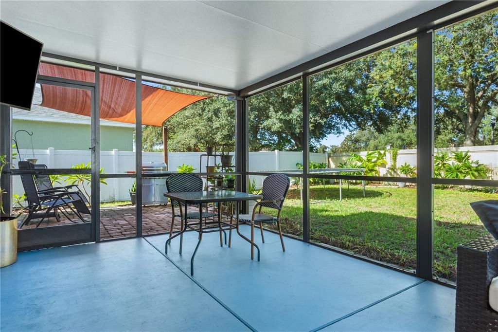 For Sale: $345,000 (3 beds, 2 baths, 1394 Square Feet)