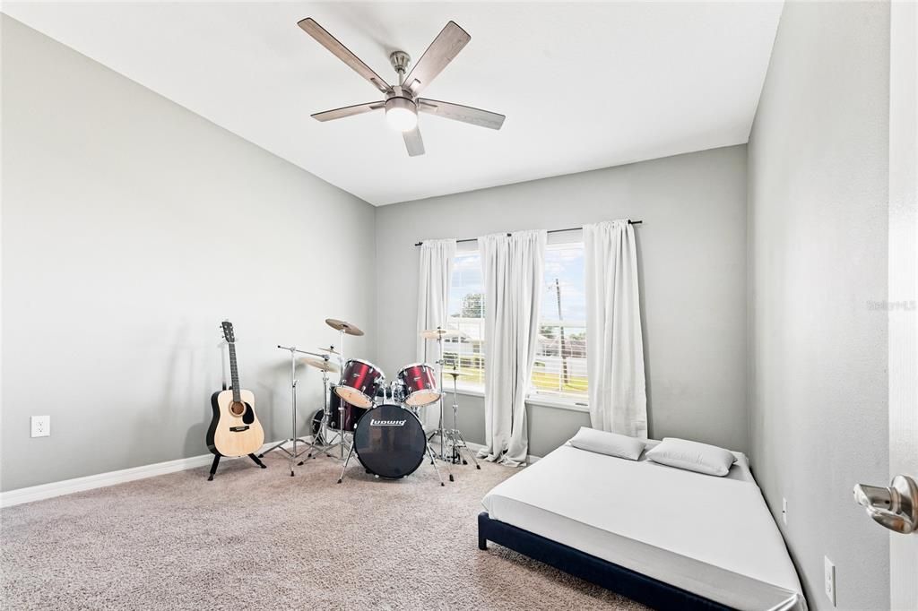 En Venta: $414,900 (5 camas, 3 baños, 2286 Pies cuadrados)