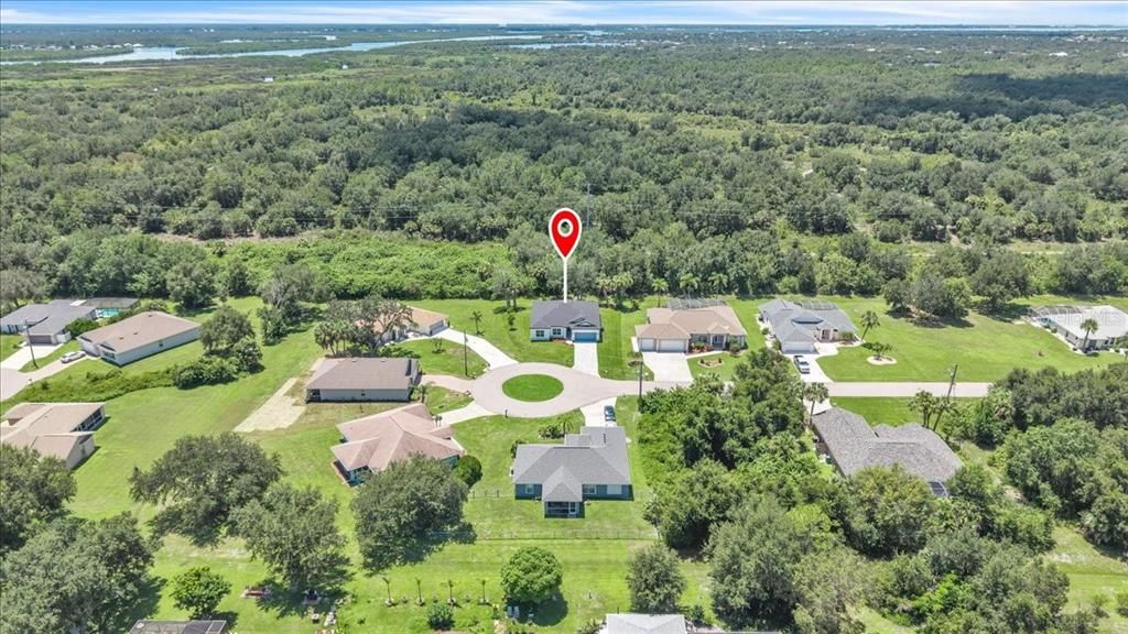 For Sale: $365,000 (4 beds, 3 baths, 2096 Square Feet)