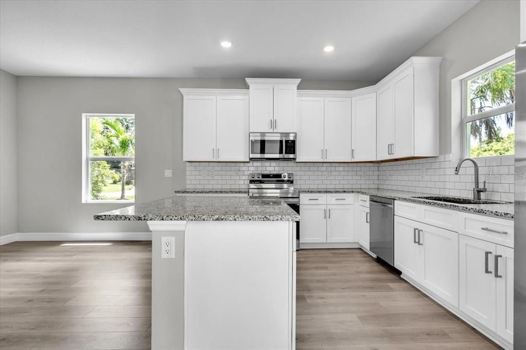 For Sale: $365,000 (4 beds, 3 baths, 2096 Square Feet)
