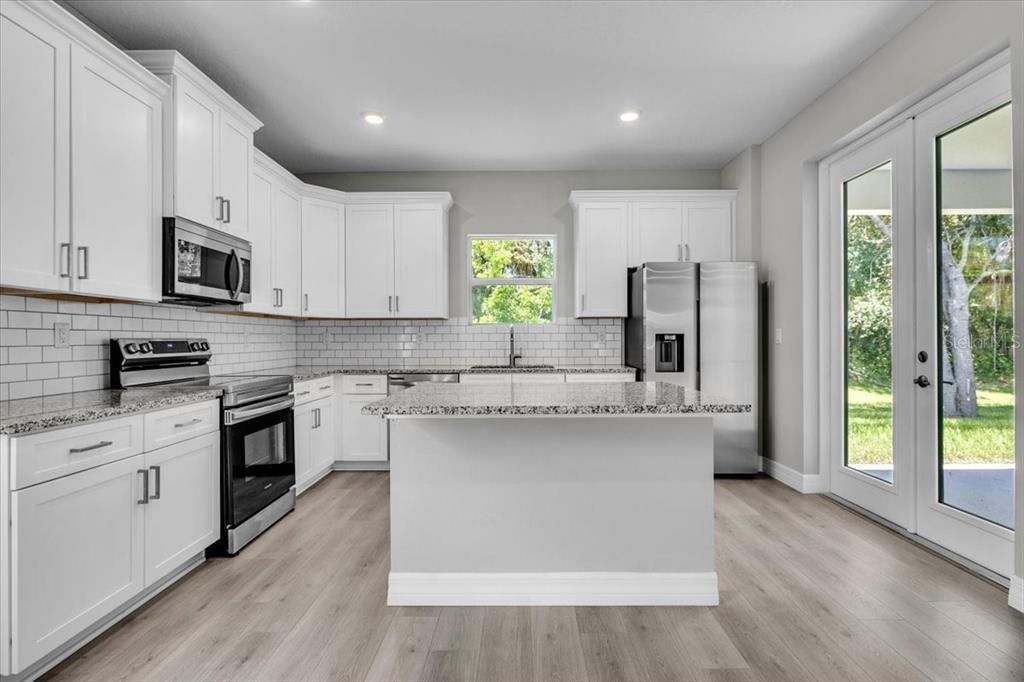 For Sale: $365,000 (4 beds, 3 baths, 2096 Square Feet)