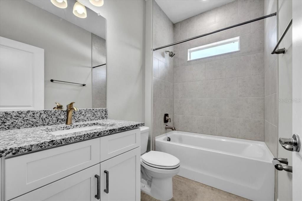 For Sale: $365,000 (4 beds, 3 baths, 2096 Square Feet)