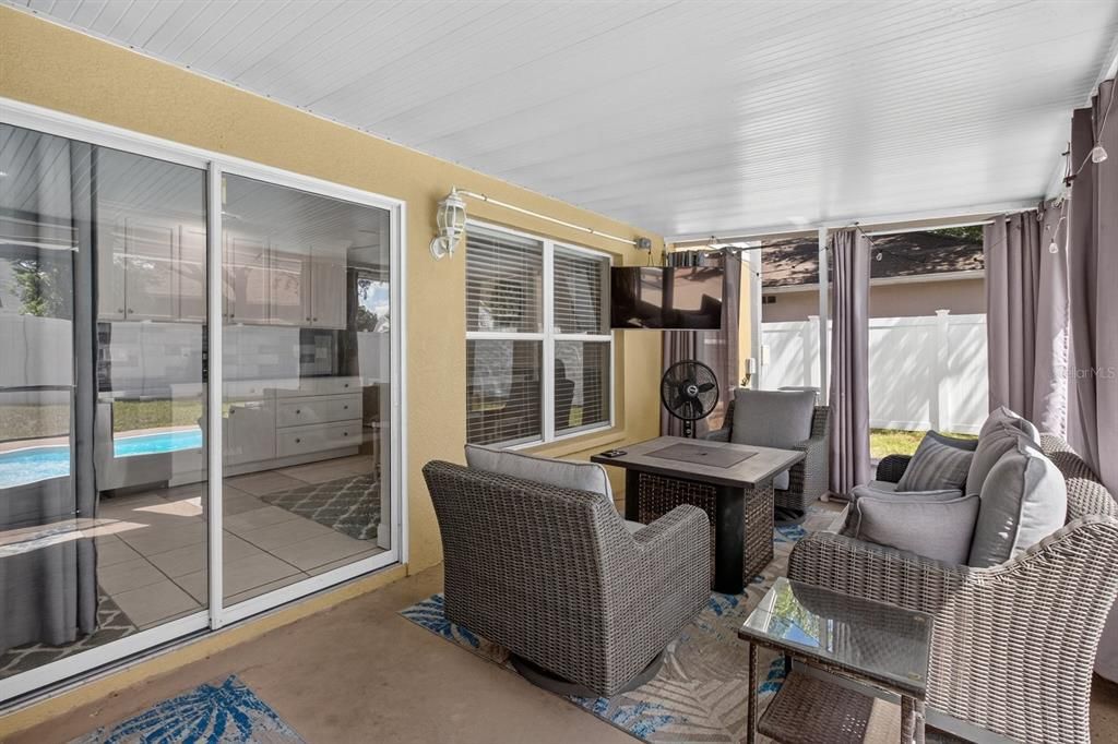 En Venta: $375,000 (4 camas, 2 baños, 1434 Pies cuadrados)