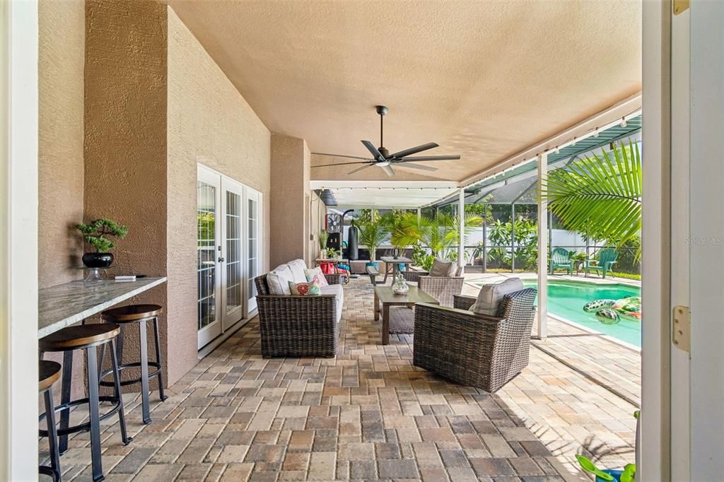 For Sale: $450,000 (3 beds, 2 baths, 1756 Square Feet)