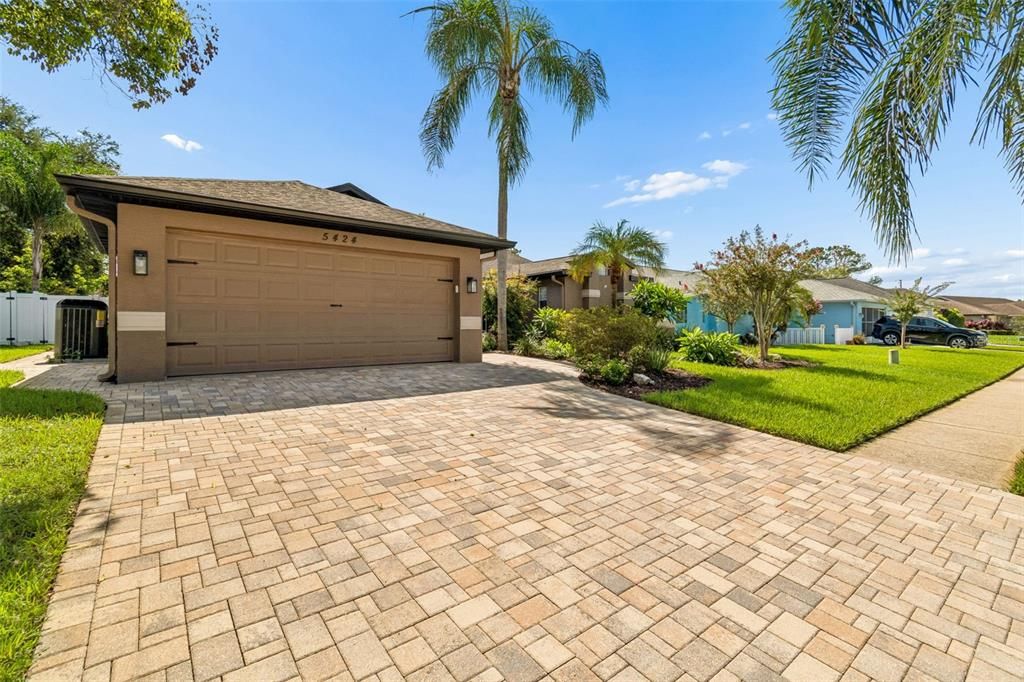 For Sale: $450,000 (3 beds, 2 baths, 1756 Square Feet)