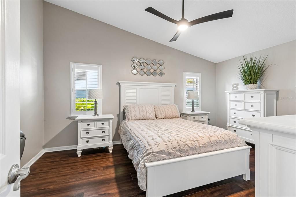 For Sale: $450,000 (3 beds, 2 baths, 1756 Square Feet)