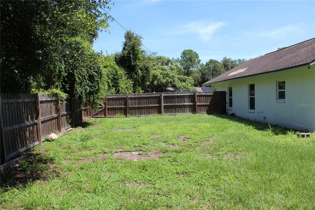 For Rent: $1,895 (3 beds, 2 baths, 1248 Square Feet)