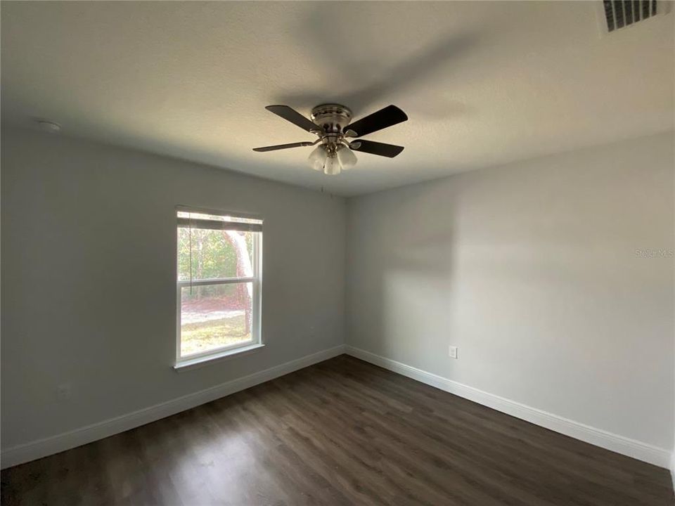 В аренду: $1,725 (3 спален, 2 ванн, 1450 Квадратных фут)