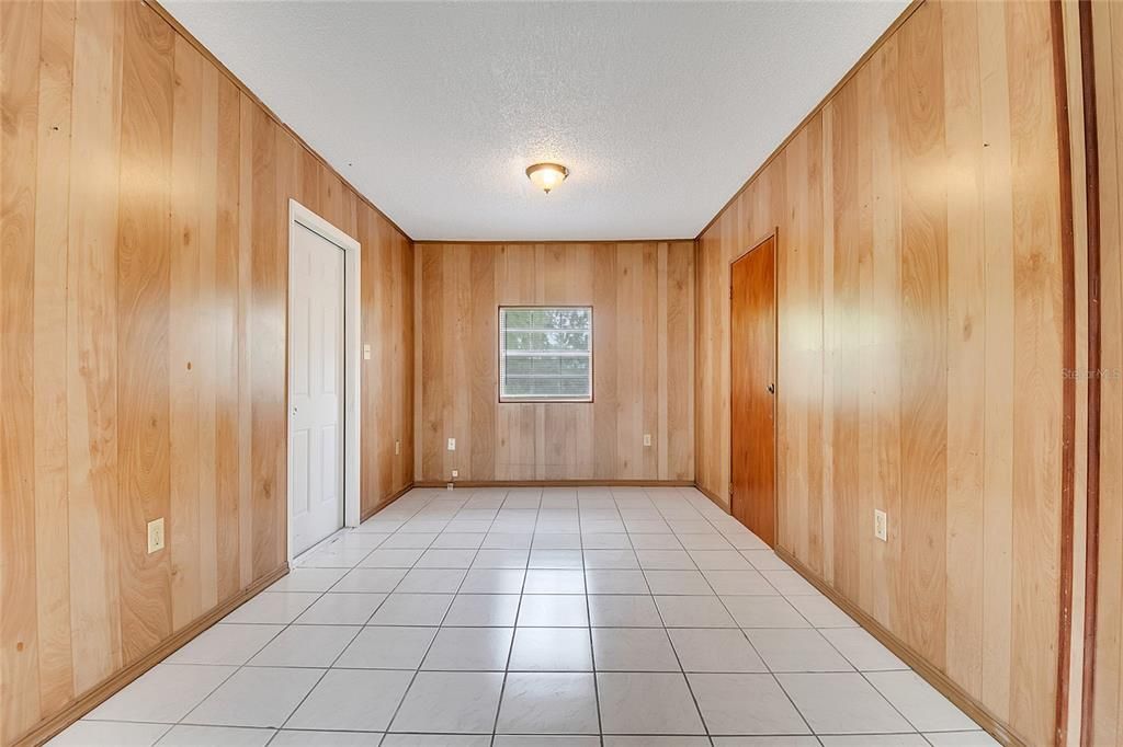 For Rent: $2,300 (3 beds, 2 baths, 1385 Square Feet)