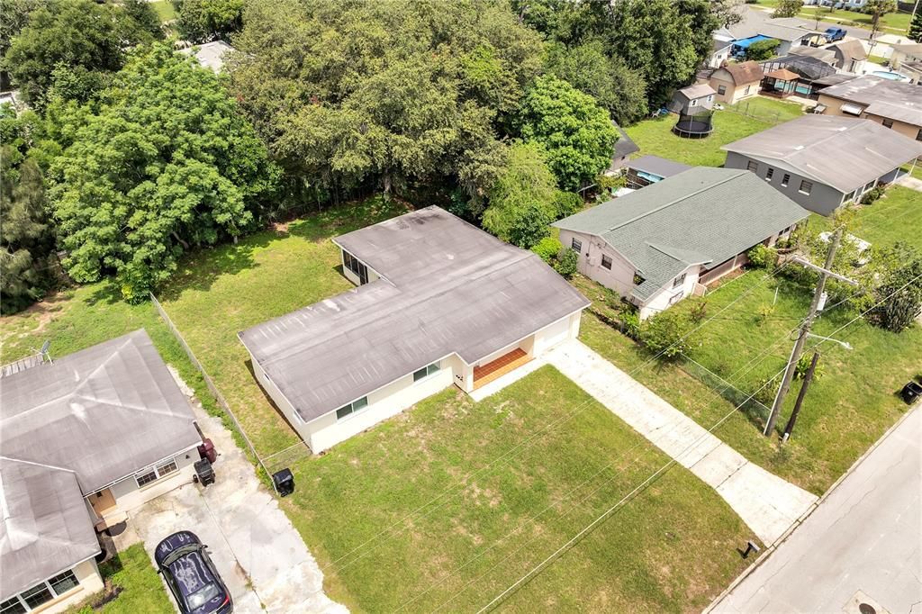 For Rent: $2,300 (3 beds, 2 baths, 1385 Square Feet)