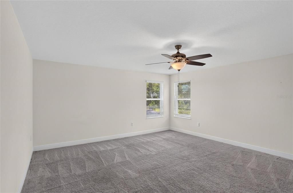 For Rent: $3,100 (5 beds, 3 baths, 2672 Square Feet)