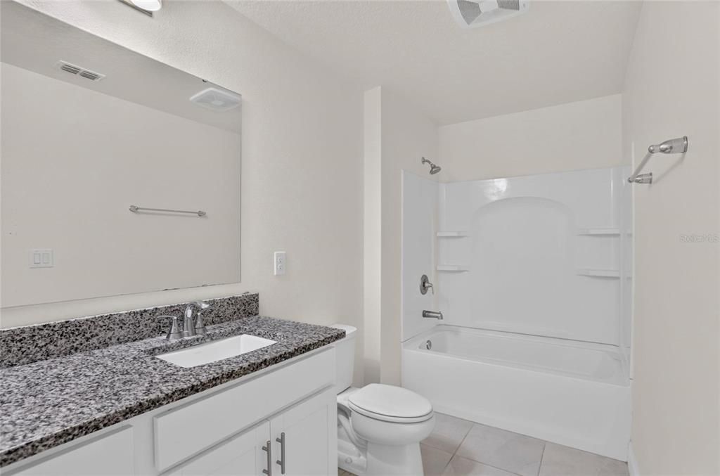 For Rent: $3,100 (5 beds, 3 baths, 2672 Square Feet)