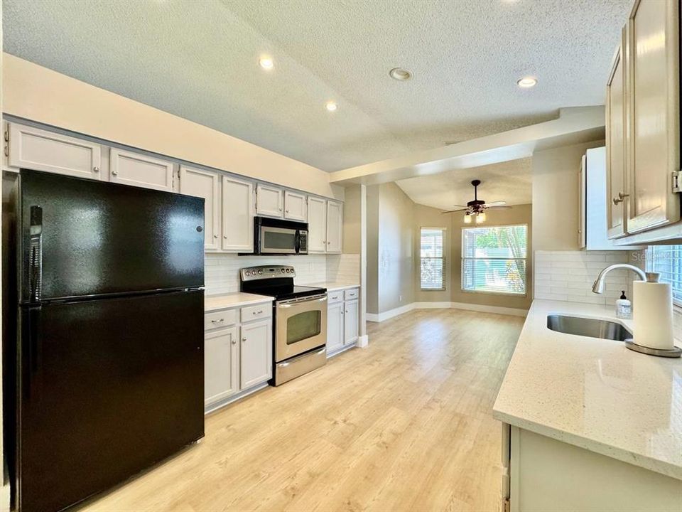 For Rent: $2,850 (3 beds, 2 baths, 1604 Square Feet)