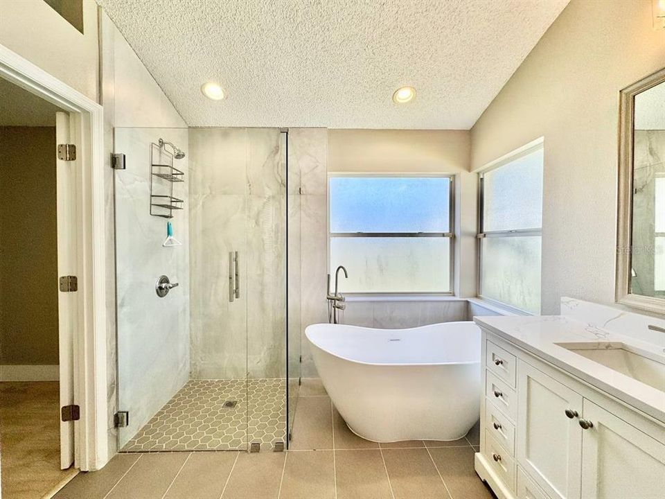 For Rent: $2,850 (3 beds, 2 baths, 1604 Square Feet)