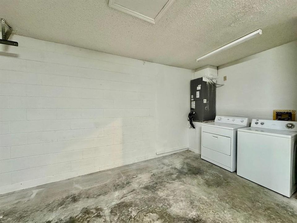 For Rent: $2,850 (3 beds, 2 baths, 1604 Square Feet)