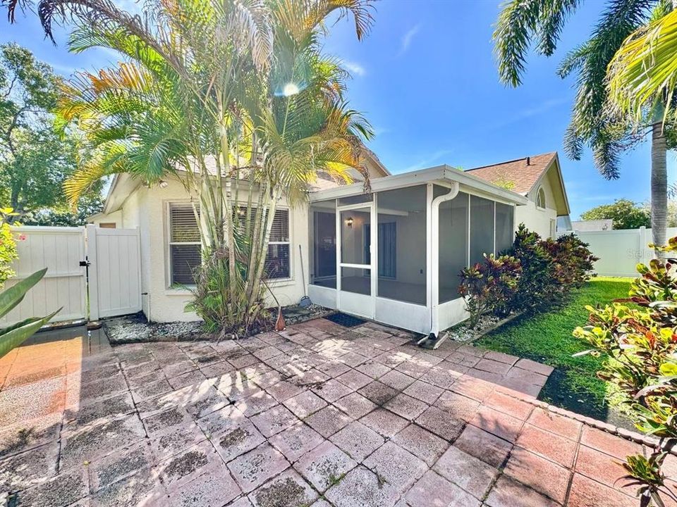 For Rent: $2,850 (3 beds, 2 baths, 1604 Square Feet)