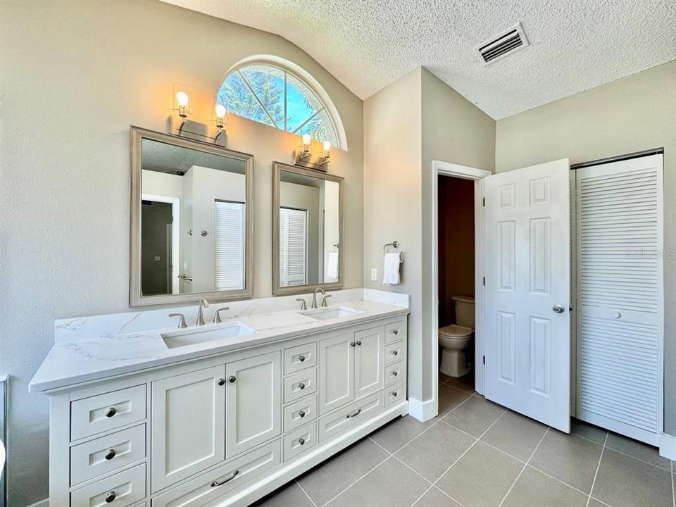For Rent: $2,850 (3 beds, 2 baths, 1604 Square Feet)