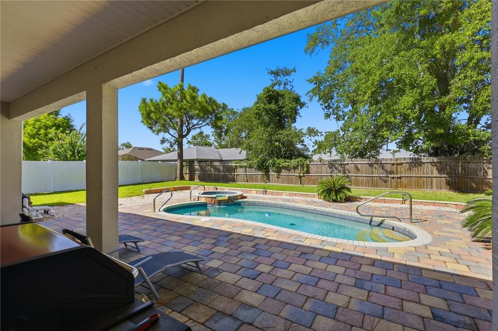 For Sale: $485,000 (4 beds, 2 baths, 2236 Square Feet)
