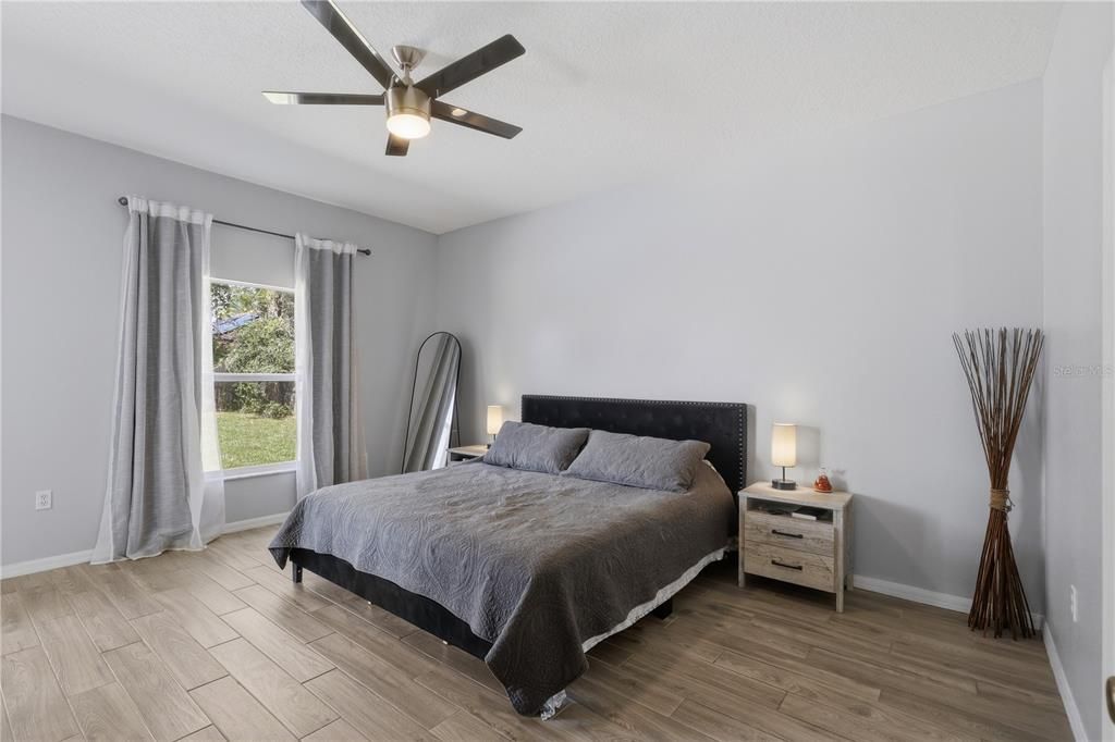For Sale: $485,000 (4 beds, 2 baths, 2236 Square Feet)