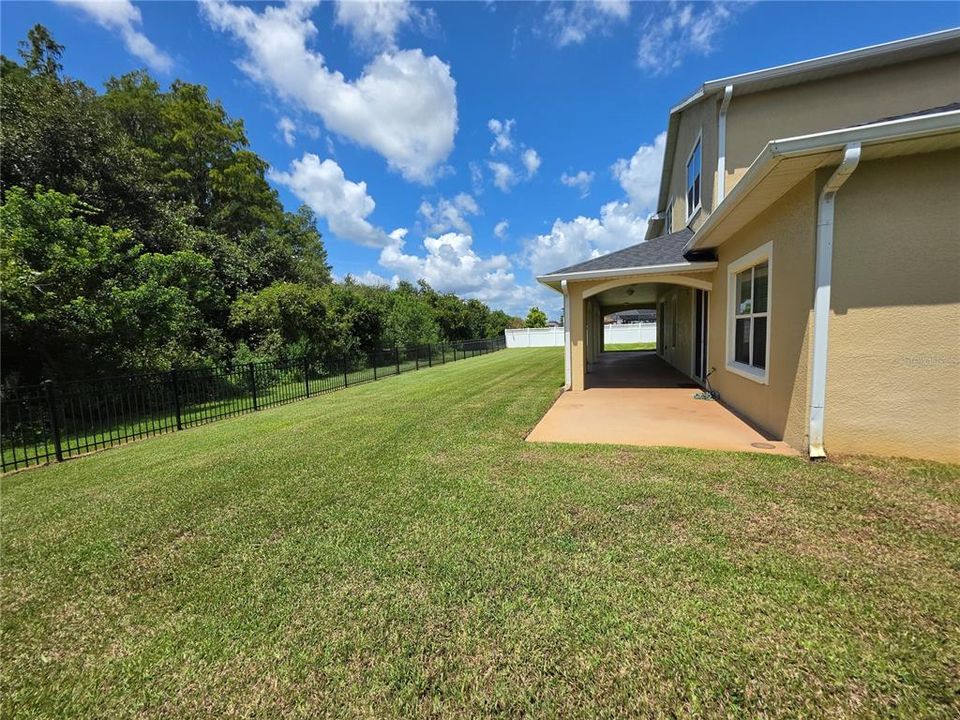Activo con contrato: $699,900 (5 camas, 3 baños, 3578 Pies cuadrados)