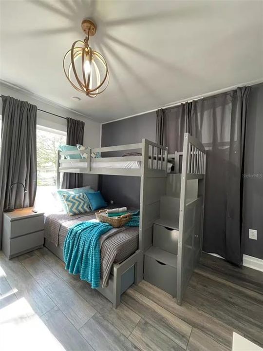 For Rent: $3,500 (4 beds, 3 baths, 1960 Square Feet)