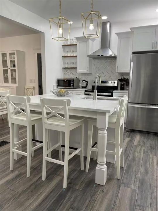 For Rent: $3,500 (4 beds, 3 baths, 1960 Square Feet)