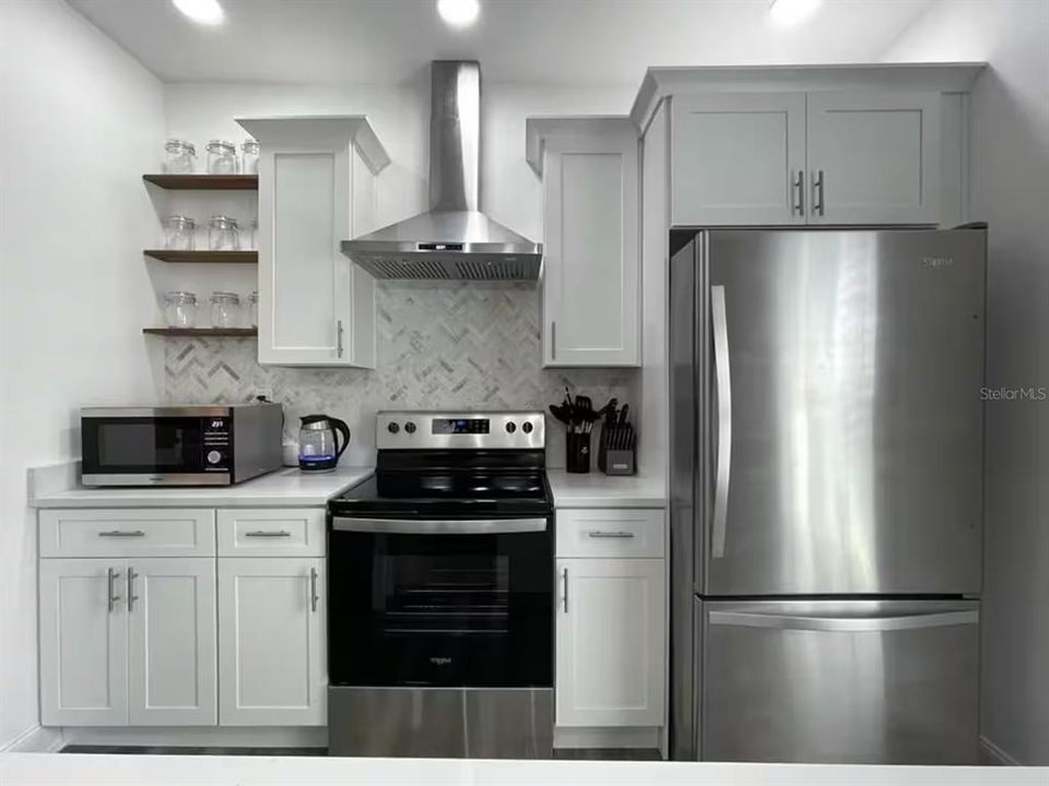 For Rent: $3,500 (4 beds, 3 baths, 1960 Square Feet)
