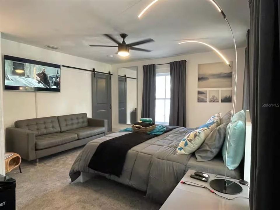 For Rent: $3,500 (4 beds, 3 baths, 1960 Square Feet)