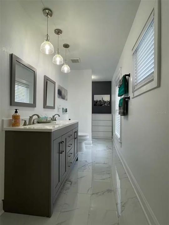 For Rent: $3,500 (4 beds, 3 baths, 1960 Square Feet)